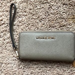 Taupe medium wristlet
